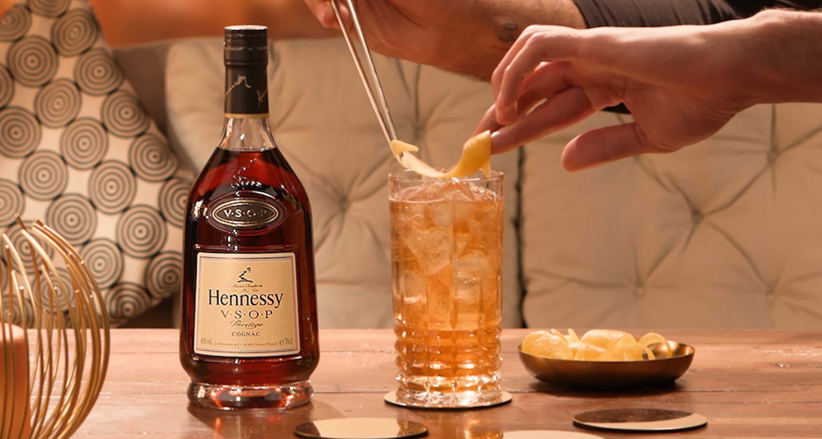 Cocktail VSOP lifestyle visual desktop