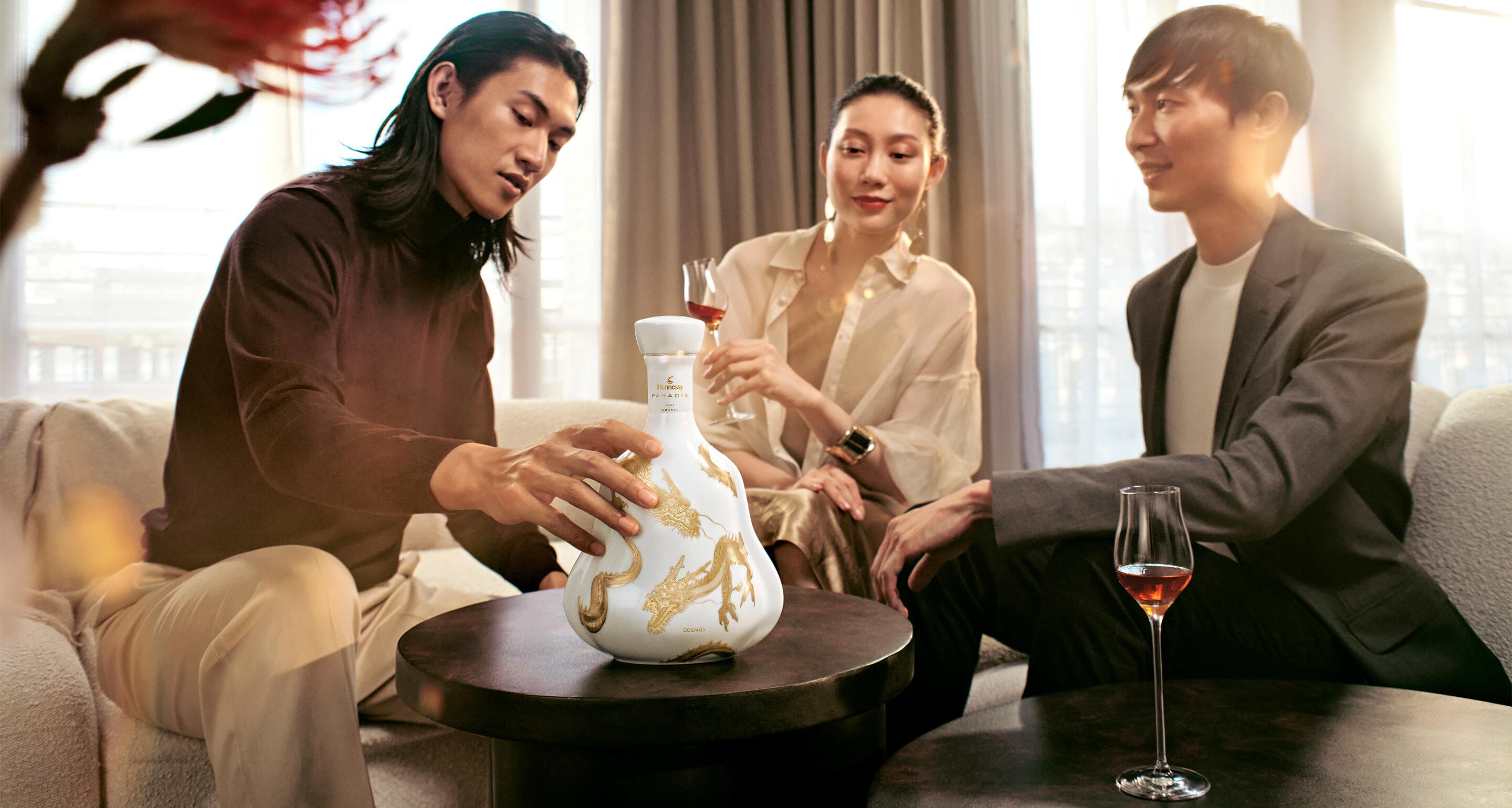 Hennessy_Chinese New Year 2024_LIFESTYLE_PARADIS_CARAFE