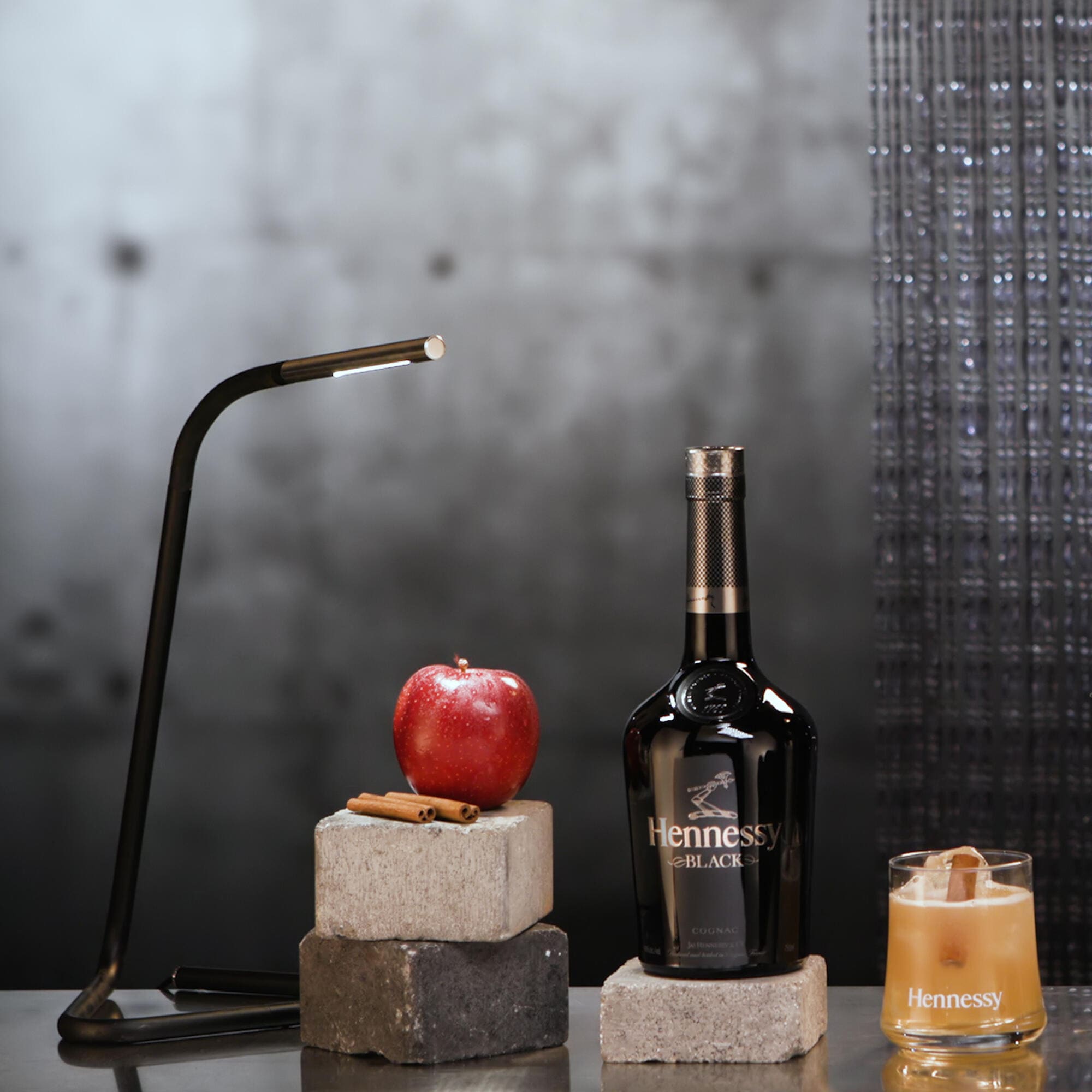 6 Hennessy Black cocktails