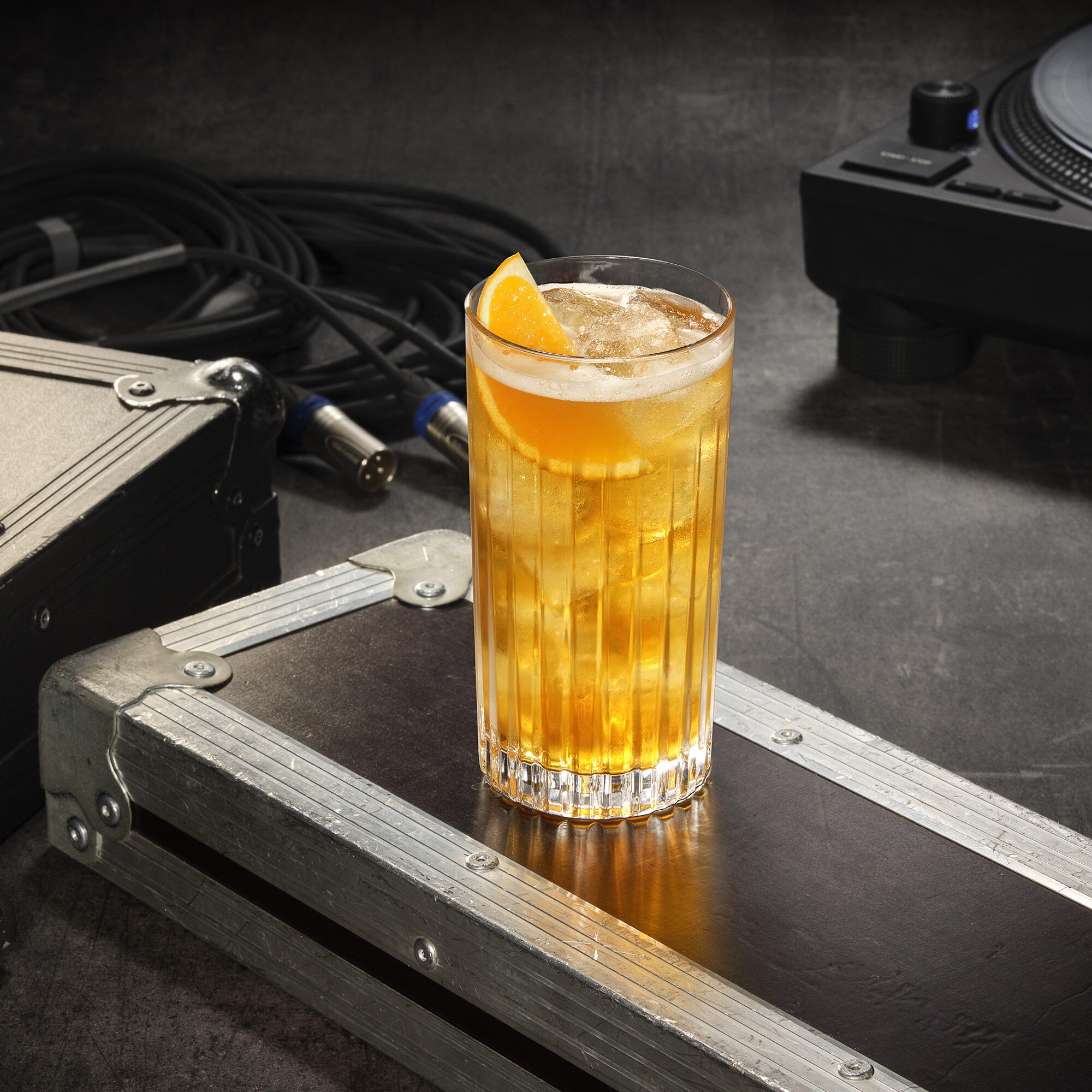 HENNESSY-NAS-LIMITED-EDITION-HIPHOP50-HD-ROOIBOS-RHYMES-2-COCKTAIL