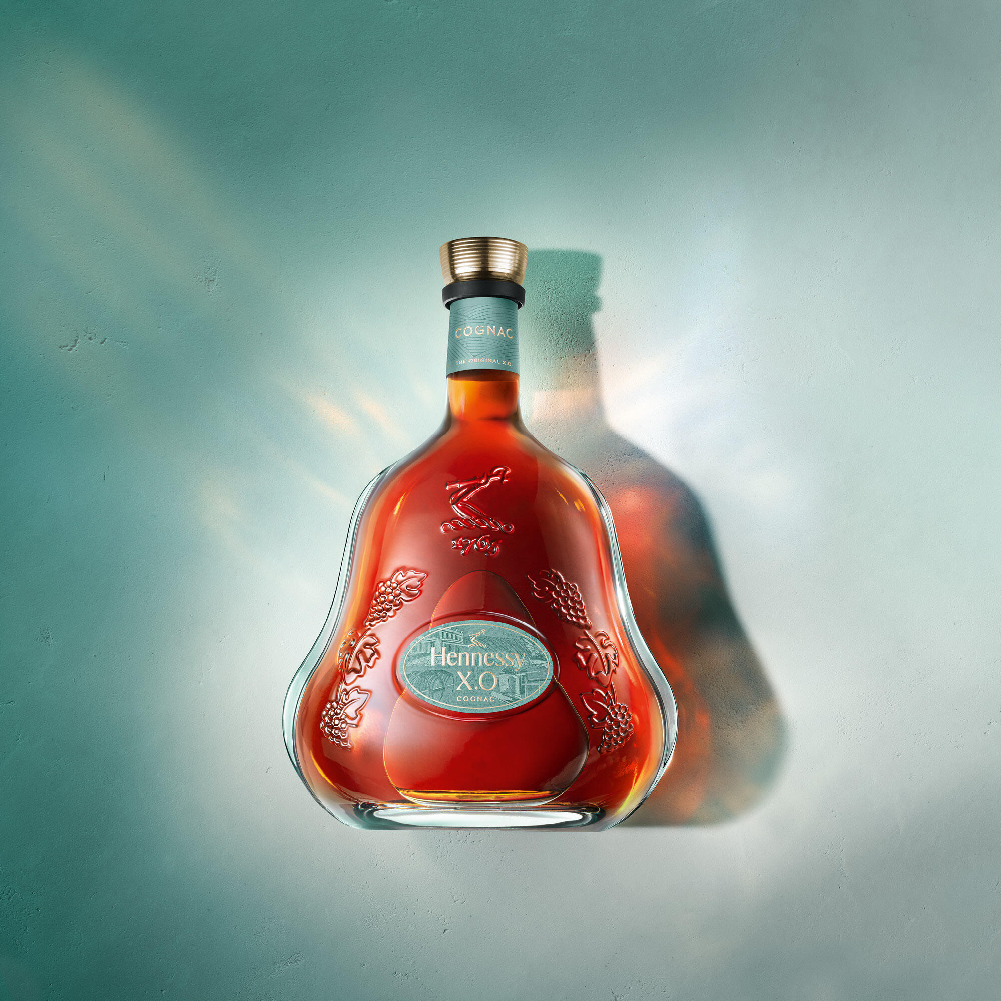 hennessy_tw_2000x2000px_cognac.jpg